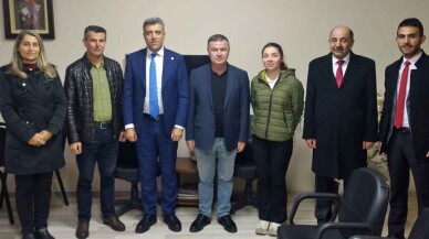 Öztürk Yılmaz: Yerel Basını Güçlendirmek Gerek