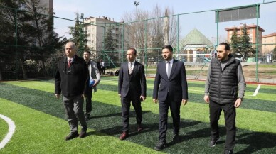 Kâğıthane’deki Tüm Futbol Sahaları Yenileniyor