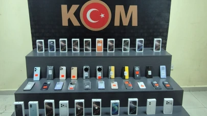 Kocaeli'de 3 milyon TL'lik gümrük kaçağı telefonlar ele geçirildi