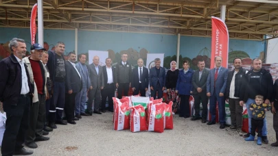 Bilecik'te çiftçilere 64 ton yem bitkisi tohumu dağıtıldı