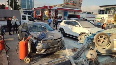 Ankara’da takla atan otomobil benzinliğe uçtu
