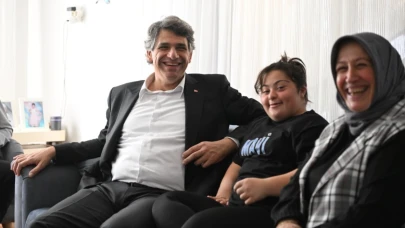 Down sendromlu Elanur, yüzmede birinci oldu