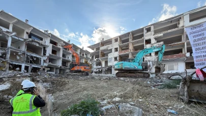 Büyükçekmece'de 47 yıllık deprem riskli sitede kentsel dönüşüm çalışması