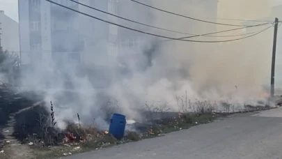 Çocukların yaktığı iddia edilen boş arsayı itfaiye söndürdü