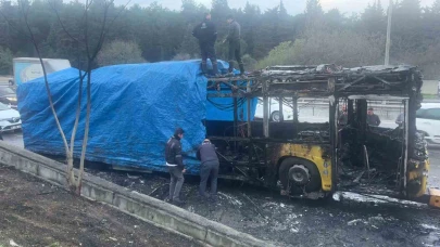 Eyüpsultan’da İETT otobüsü alev topuna döndü