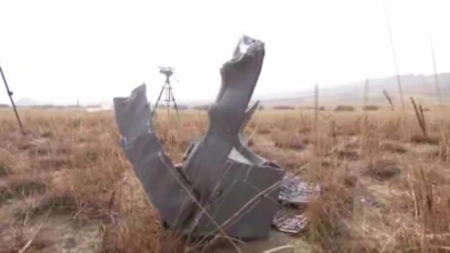 Gürcistan’da düşen TSK’ya ait kargo uçağının enkaz alanında incelemeler sürüyor