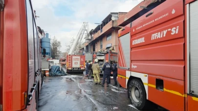Başakşehir’de plastik imalathanesinde yangın paniği