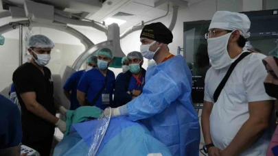 "İğneyle" tümör tedavisine uluslararası ilgi: Canlı canlı izlediler