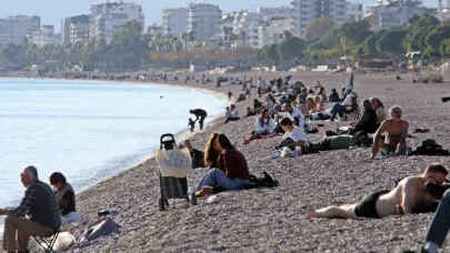 Antalya’nın gecesi kış, gündüzü yaz: "Akşam soba yaktık, gündüz güneşleniyoruz"