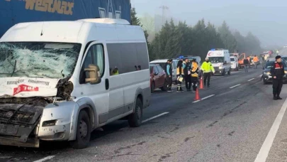 Edirne’de 10 araçlı zincirleme kaza: 5 yaralı