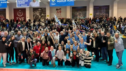 Nilüfer Belediyespor Eker Kadın Voleybol Takımı Beşiktaş'ı Set Vermeden Mağlup Etti
