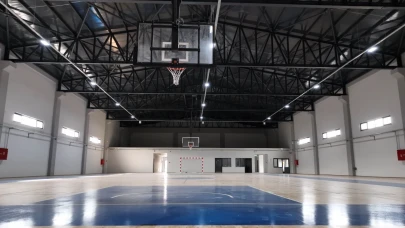 Gemlik Spor Salonu açılış için gün sayıyor