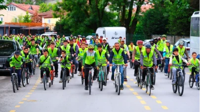 Trafik Haftası'nda Yüzlerce Sakaryalı Pedal Çevirdi