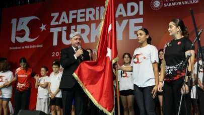  “O gece dünya, inananların vatan uğruna neler yapabileceğini izledi”