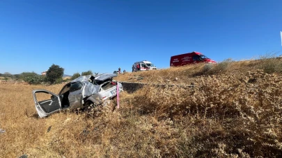 Balıkesir'de otomobil tarlaya uçtu; 2 yaralı