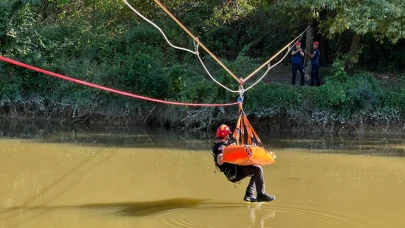 Sakarya Nehri’nde nefes kesen su üstü arama ve kurtarma tatbikatı