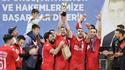 Gölcük Belediye Başkanlık Kupası’nda Şampiyon İhsaniyespor