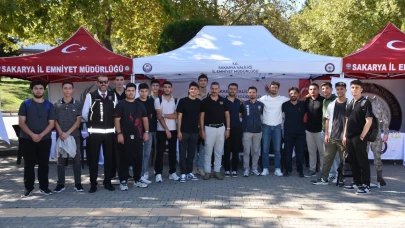 Sakarya emniyeti 5 bin üniversite öğrencisine güvenlik bilinci aşıladı