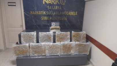 Sakarya'da 11 kilo skunk ele geçirildi, 5 şahıs tutuklandı