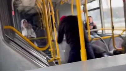 Otobüsün içinde tekme tokat böyle darp etti..."Komutanıma bıçak çekmişti"