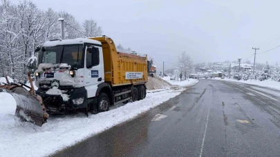 İzmit-Kandıra yolunda kar mesaisi