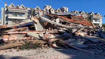 Marmaris’te güçlendirme çalışması yapılan apart otel çöktü