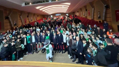 Bursaspor Mudanya’da öğrencilerle buluştu