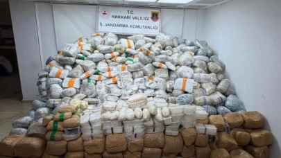 Yerlikaya: Yüksekova kırsalında 860 kilogram uyuşturucu madde ele geçirildi