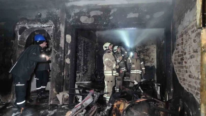 Kadıköy’de korkutan yangın: 1’i ağır 8 yaralı