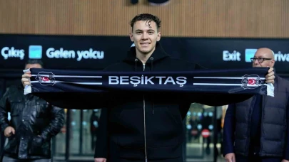 Beşiktaş’ın yeni transferi Kristjan Asllani, İstanbul’a geldi