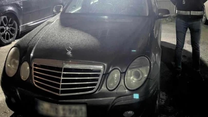 Kaçakçılık polisi, 11 kaçak lüks otomobile el koydu