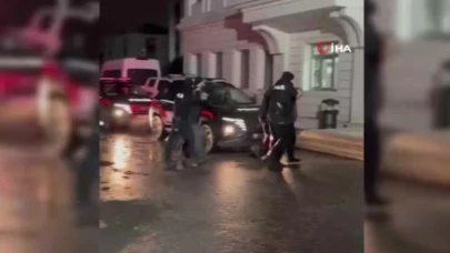 Sultangazi’de kaçak silah ticareti operasyonu: 3 gözaltı