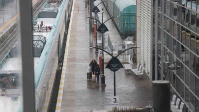 Sakarya’da tren istasyonu ve otogarda arife sakinliği