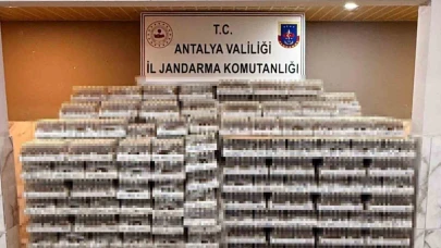 Antalya’da otelin 2 deposunda 5 bin litre kaçak ve sahte içki ele geçirildi