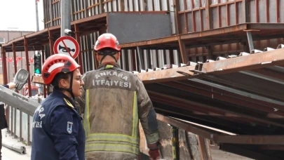 Başkent’te yıkım sırasında platform yola çöktü: 3 yaralı