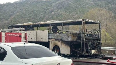 Bursa seyir halindeki yolcu otobüsü bir anda alev topuna döndü