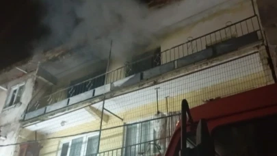 Bursa’da korkutan yangın: Daire kullanılamaz hale geldi