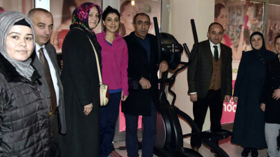 Başkan Üzülmez Kadın Spor Merkezini inceledi