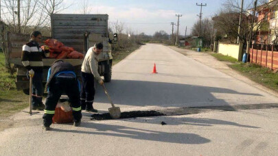 Hendek'te yol bakım çalışmaları başladı