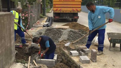 Kartepe’de yağmursuyu hattı çalışması