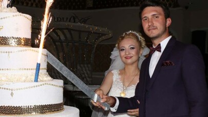 Emine ve Ufuk’a MUTLULUKLAR