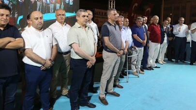 'Hainler Dört Koldan Saldırıyor'