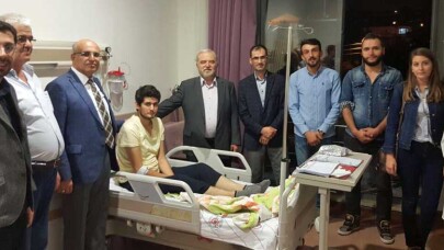 Sakaryalı AK Gençler Kalpleri Onardı