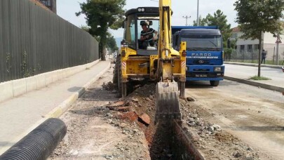 Gölcük Ali Uçar Caddesi’nde yenileme çalışması