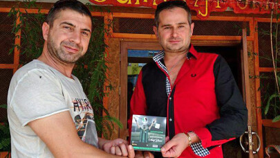 Sakarya'nın sanat elçisi Akif Yener Antalya ve Muğla da..