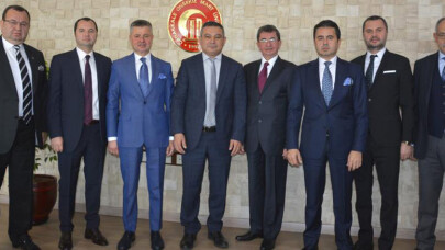 Doğanlar Holding Yönetim Kurulundan Rektör Prof. Dr. Yücel Acer’e Ziyaret