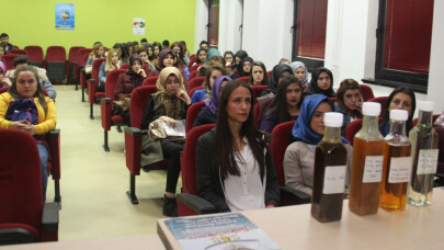 Büyükşehir’den üniversite öğrencilerine atık yağ semineri