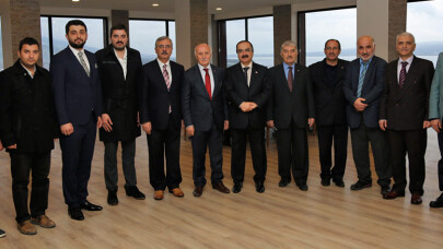Vali Çoş, Birlik Vakfını Ağırladı
