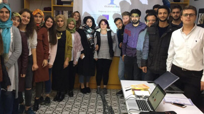Sakarya Kızılay Gençlik Kolları Eurovan Eğitim Sertifikalarını aldı