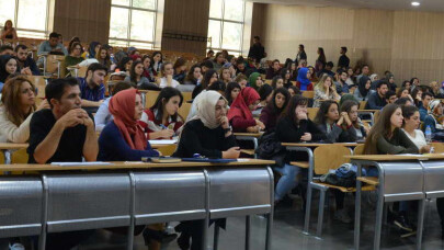 SAÜ'de Kişisel Gelişim Eğitimleri Tamamlandı